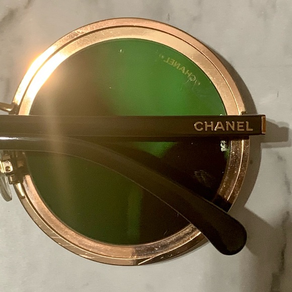 CHANEL 2017 Pink Gold Mirrored Sunglasses - Picture 12 of 12